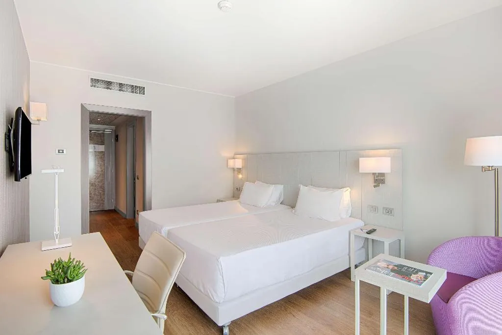 Room, NH Lecco Pontevecchio, Milan