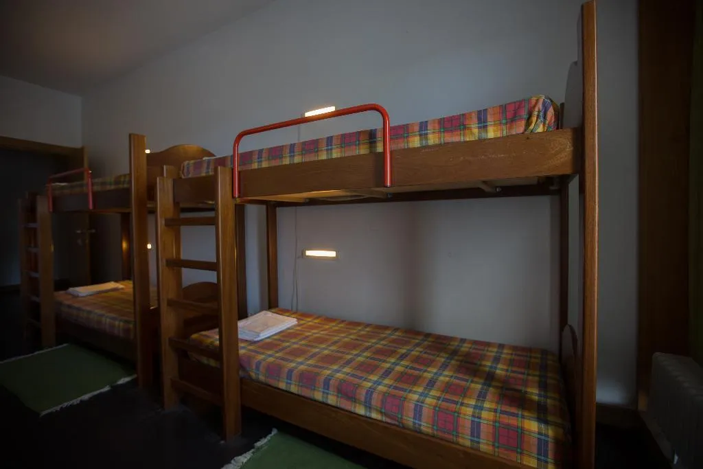 Bed in dormitory FEMALE ROOM Room, Hi Viana do Castelo, Porto