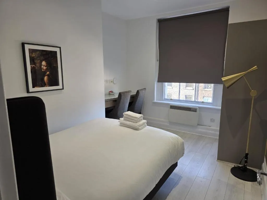 APARTMENT ONE BEDROOM Room, Dublin Central Suites, Dublin