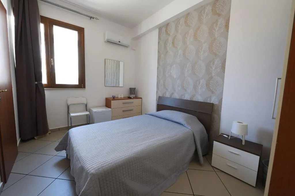 Room, Green Garden, Palermo