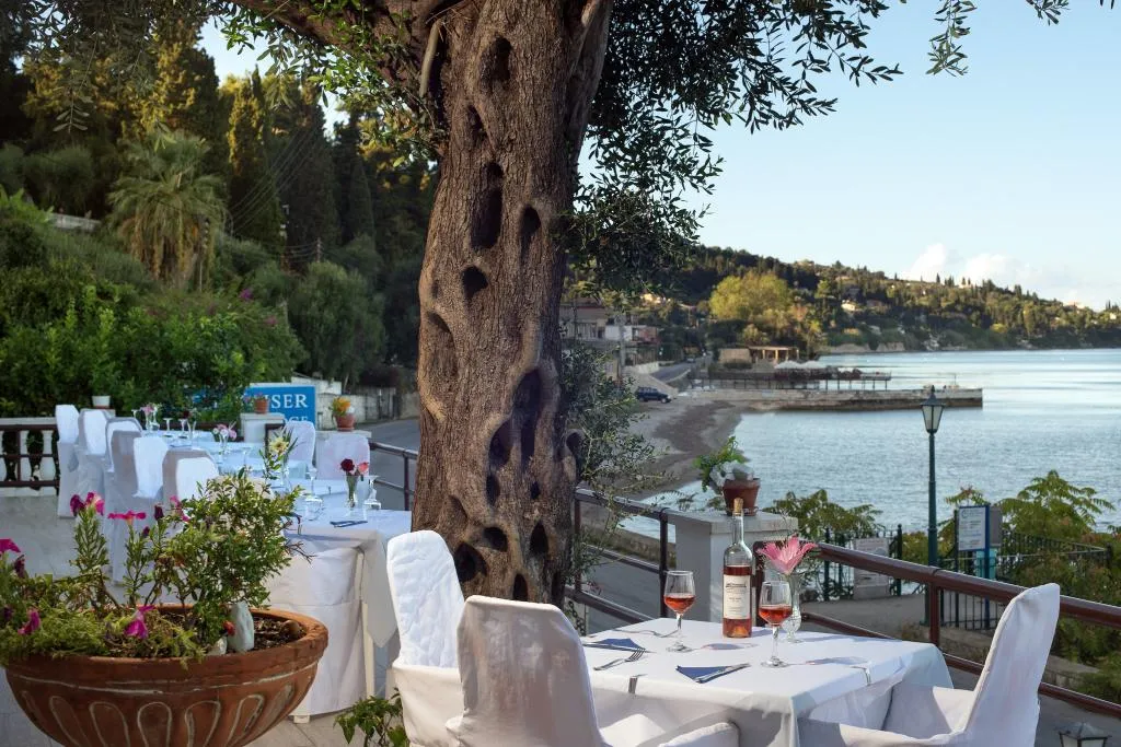 Restaurant, Kaiser Bridge, Corfu
