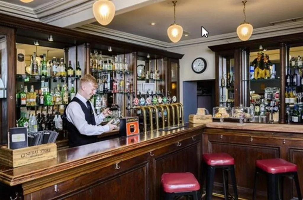 Bar, Commodore, Cork