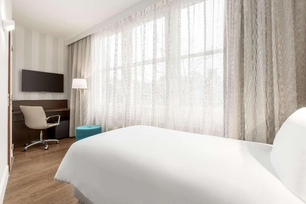 TRIPLE STANDARD Room, NH City Centre Amsterdam, Amsterdam