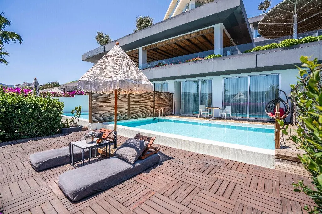 SUITE THREE BEDROOMS THREE BATHROOMS Room, Cape Bodrum Luxury Hotel & Beach, Bodrum
