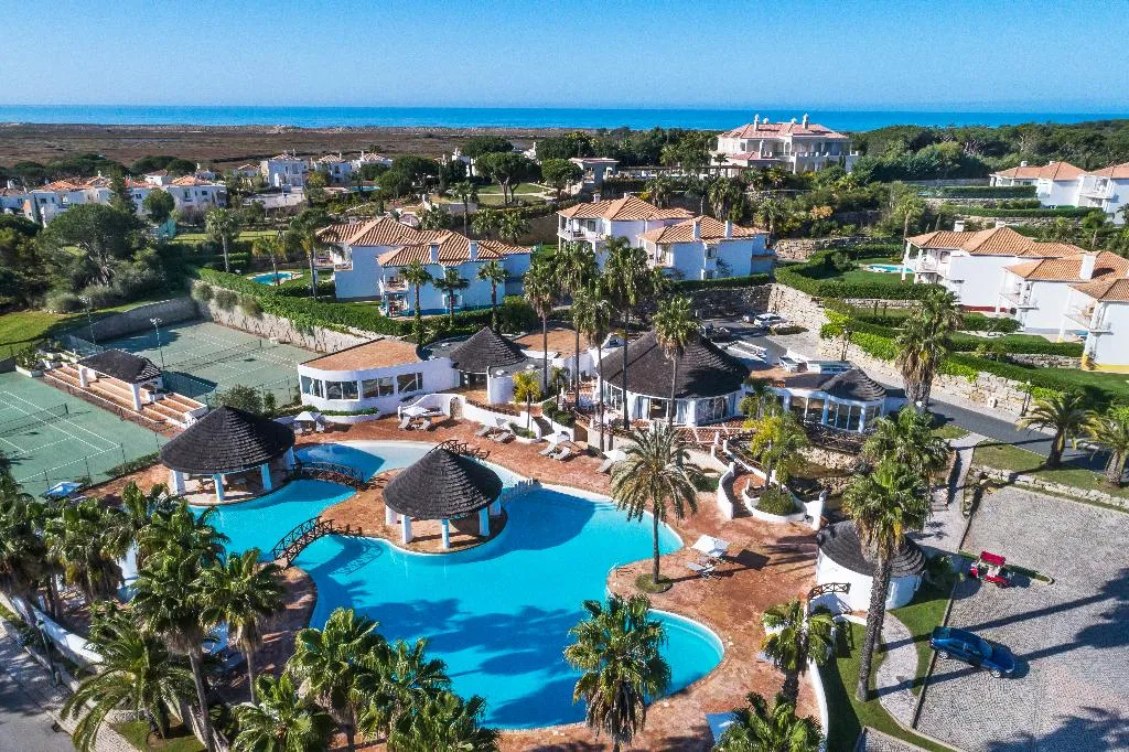 General view, Encosta do Lago Resort, Algarve