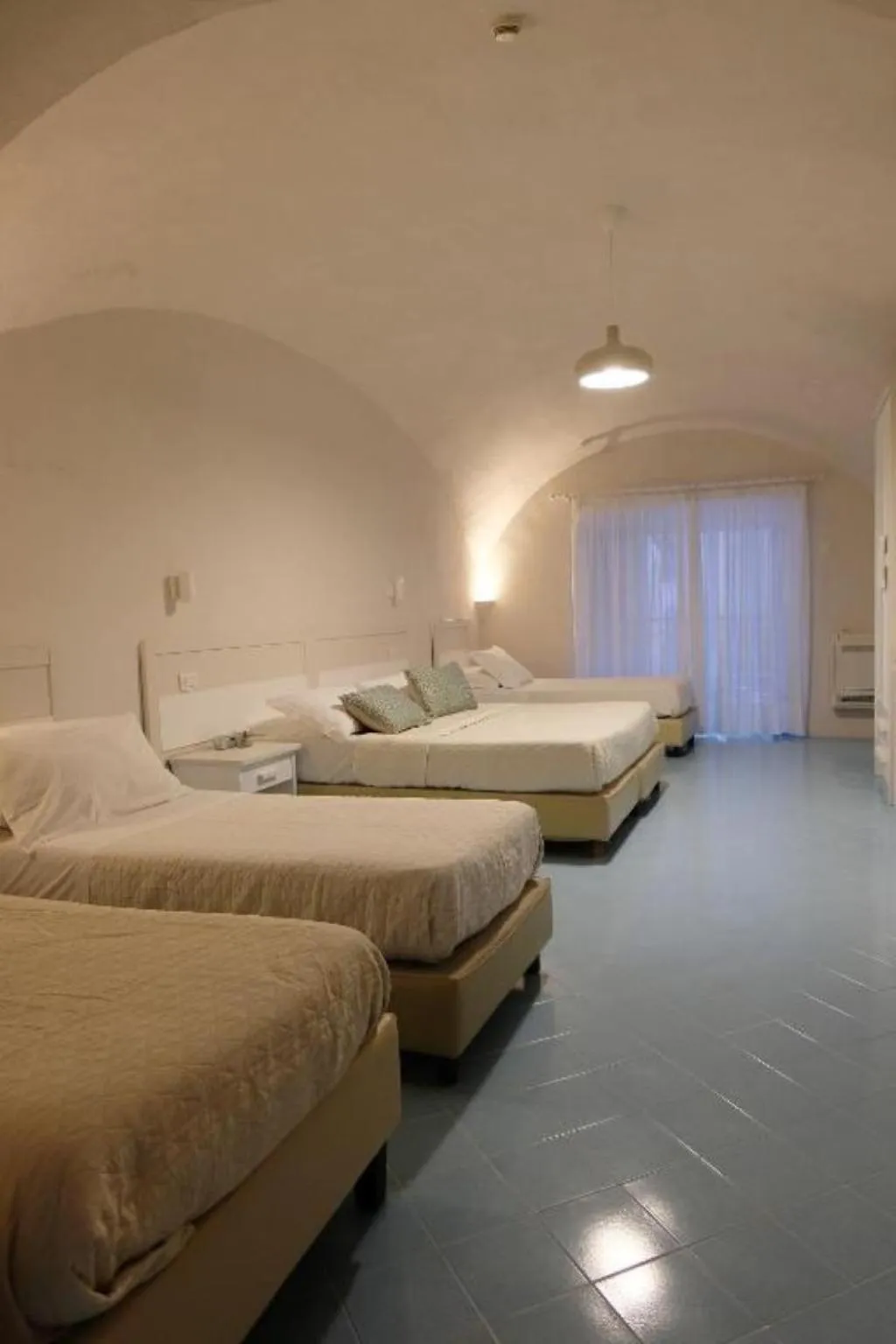 FAMILY ROOM SEA VIEW Room, Baia Di Puolo, Naples