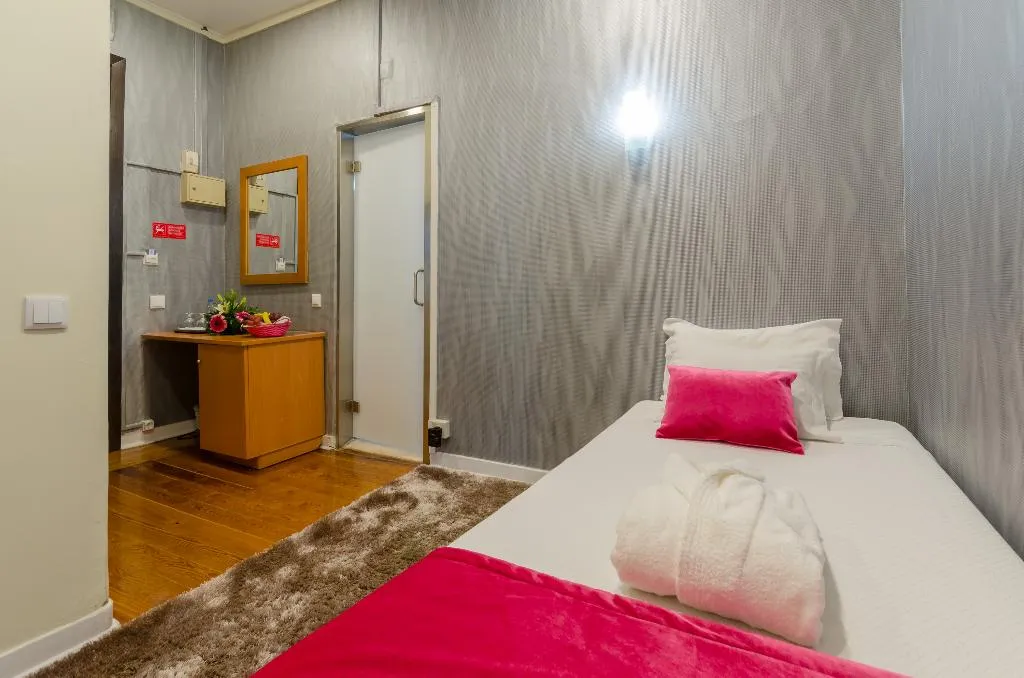 TRIPLE STANDARD Room, Inn Rossio, Lisbon