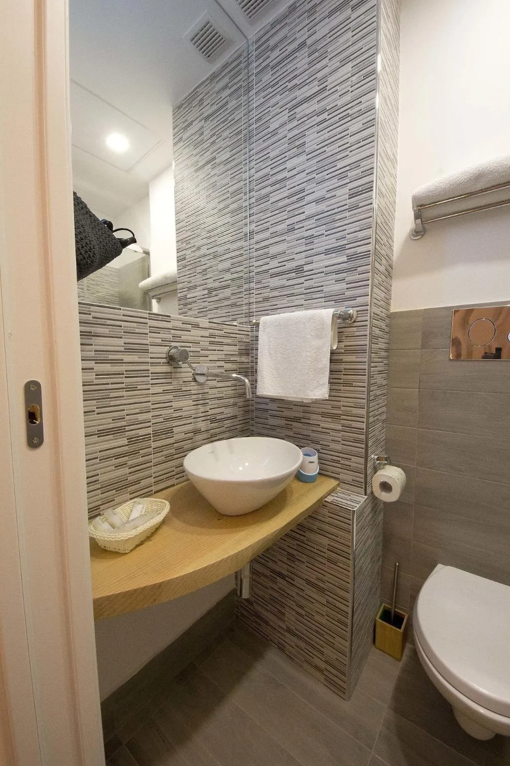 Room, NicaDomus B&B, Catania
