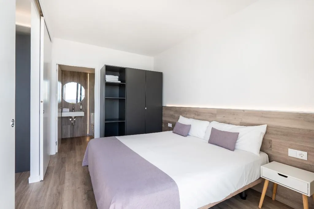 APARTMENT SUPERIOR CAPACITY 3 Room, Comtat Sant Jordi, Costa Brava