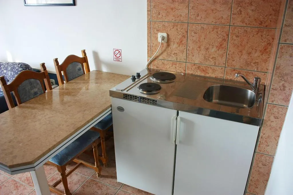 Room, Ivan, Split