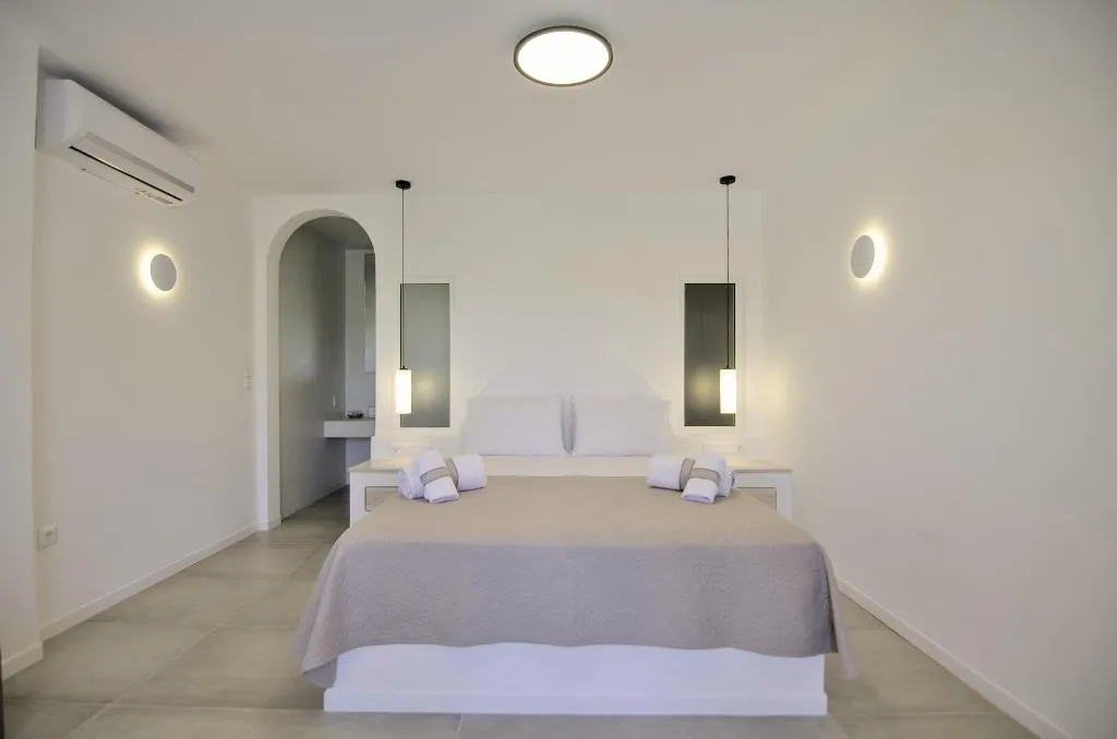 Room, Kritikakis Village Apartments, Santorini