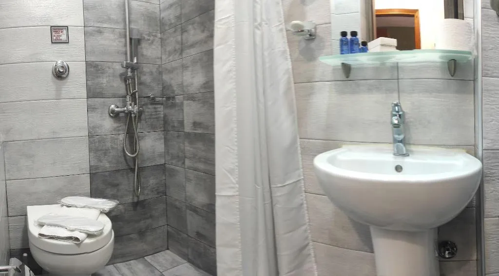 Room, Prosforio, Thessaloniki