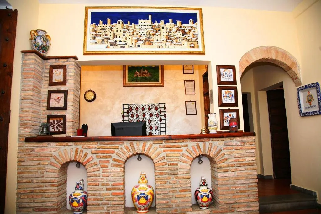 Lobby, Castello Cortevecchio, Umbria