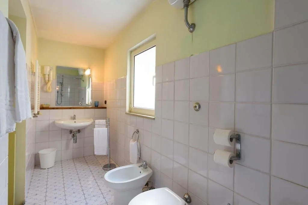 Room, Mergellina, Naples