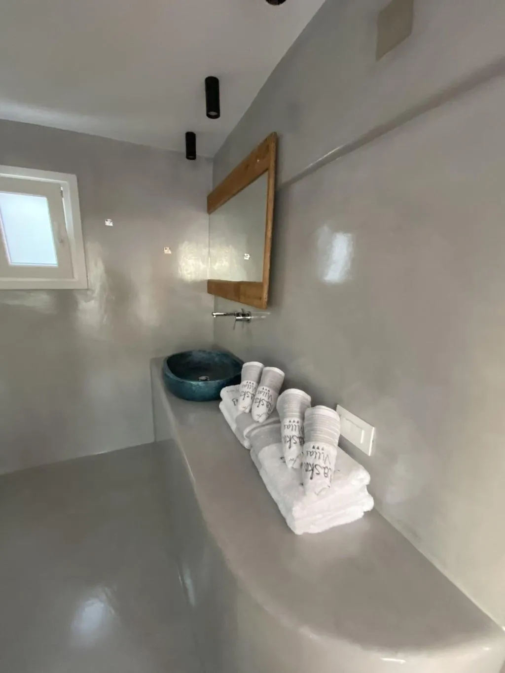 Room, Flaskos Suites, Mykonos