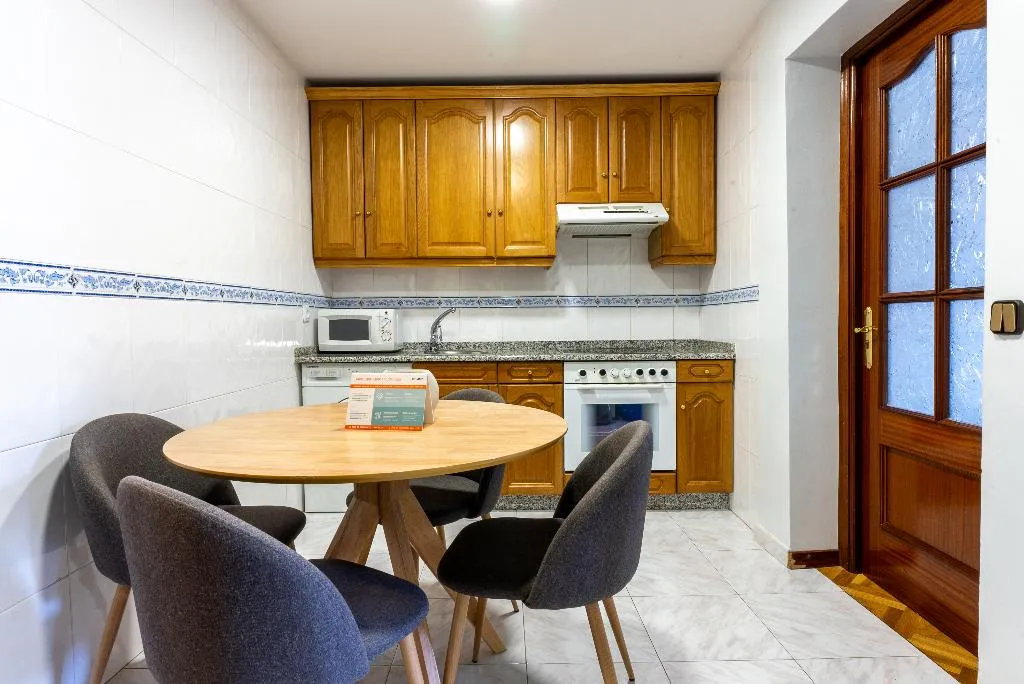 APARTMENT TWO BEDROOMS Room, Smartr Chueca, Madrid