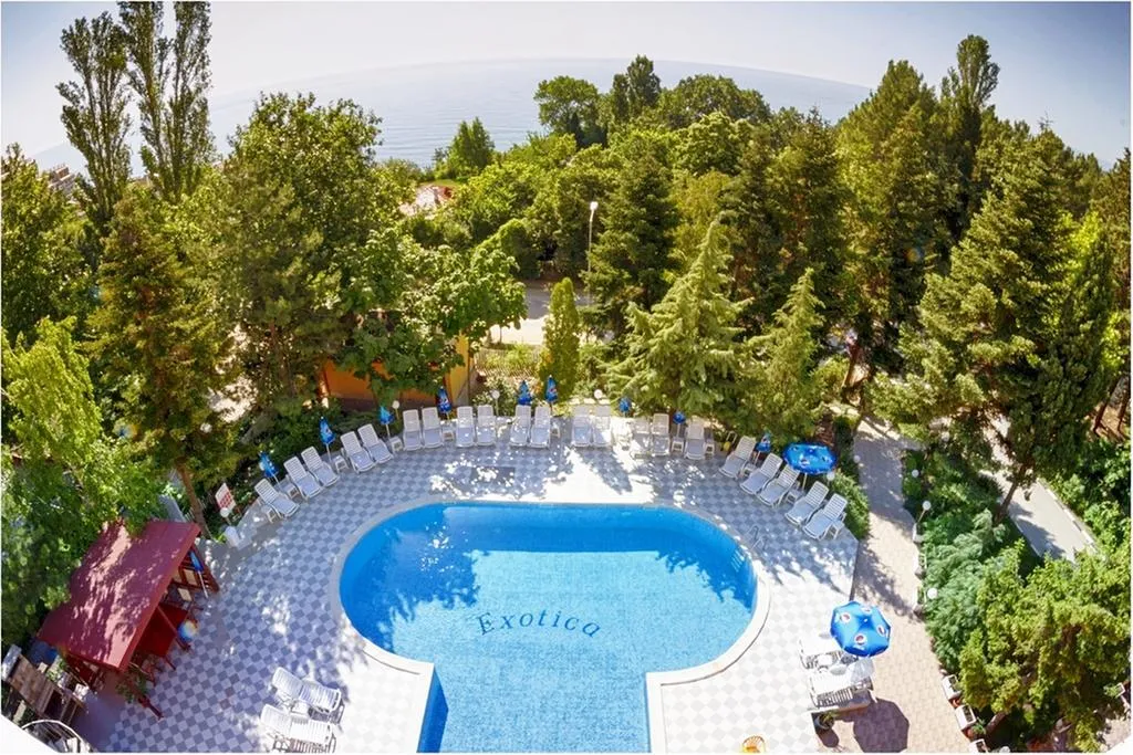 Pool, Exotica, Varna