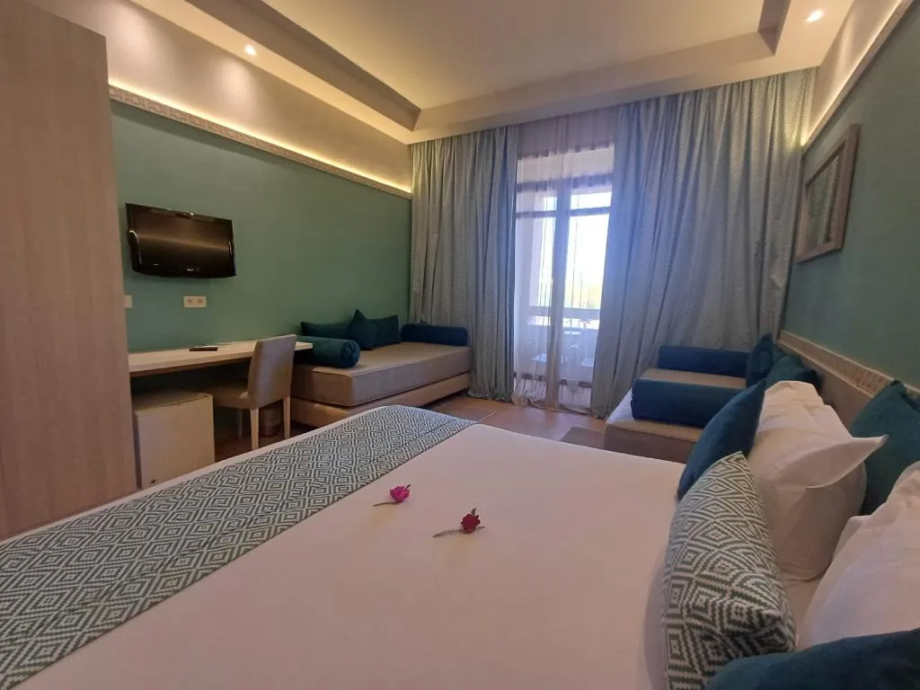 FAMILY ROOM STANDARD Room, Aqua Mirage Club & Aqua Parc - All Inclusive, Marrakech