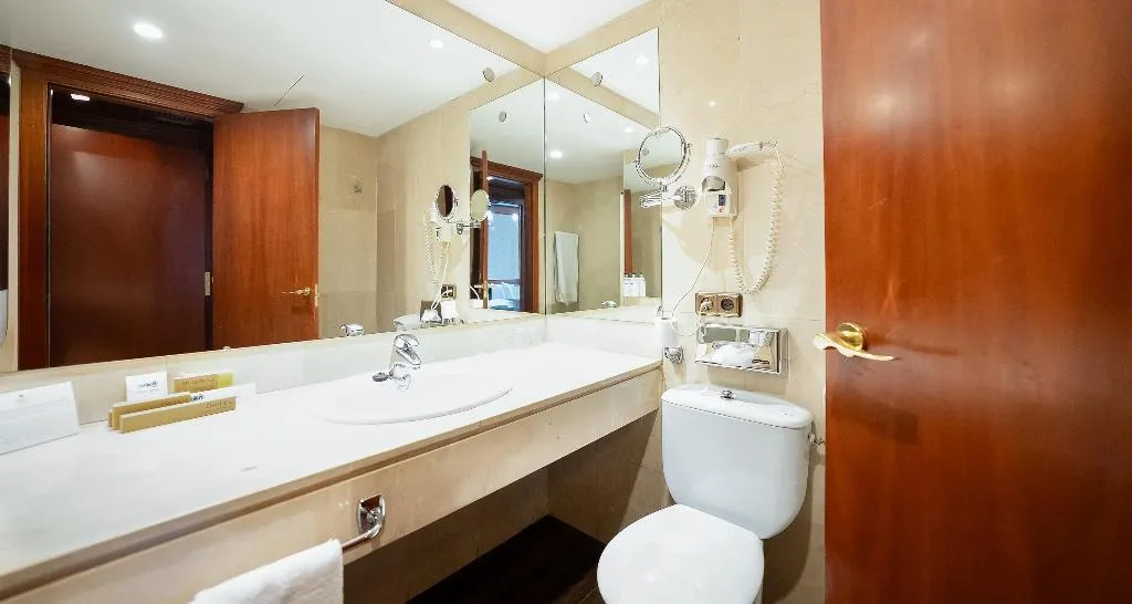 Room, Best Western Premier CMC Girona, Costa Brava