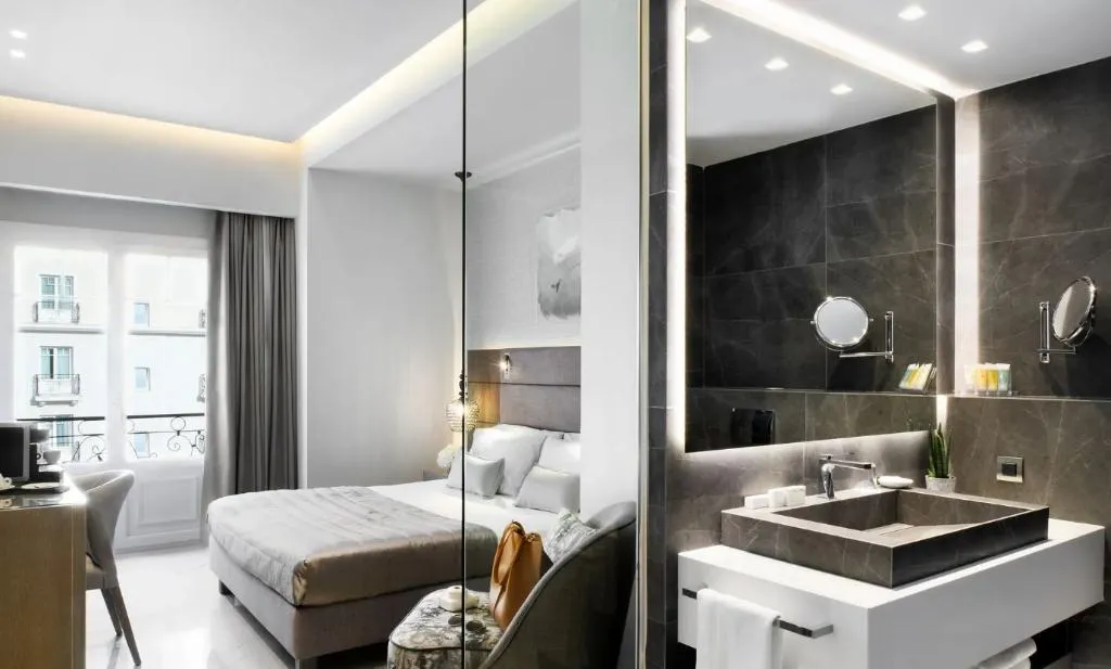 Double or Twin DELUXE Room, Grand Hotel Palace Thessaloniki, Halkidiki