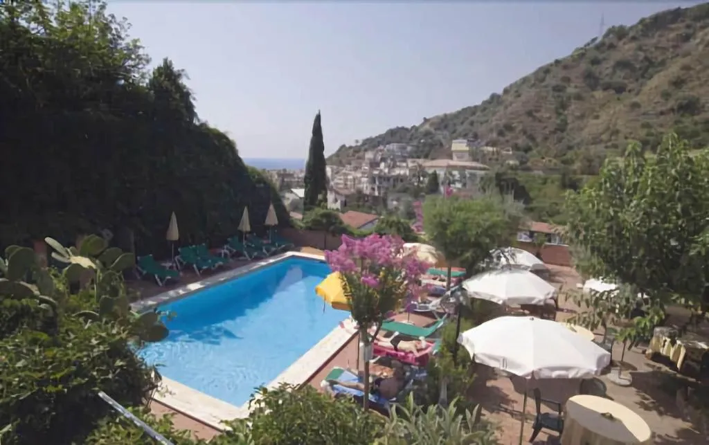 Sports and Entertainment, Villa Sirina, Taormina