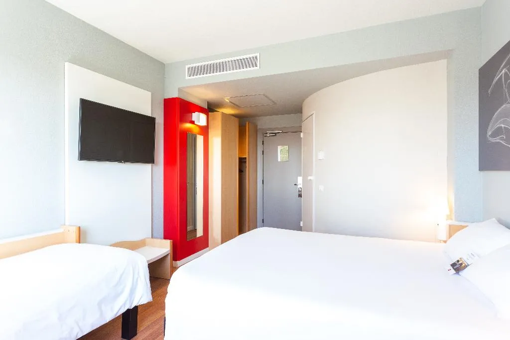 DOUBLE WITH DOUBLE BED Room, ibis Alicante Elche, Costa Blanca