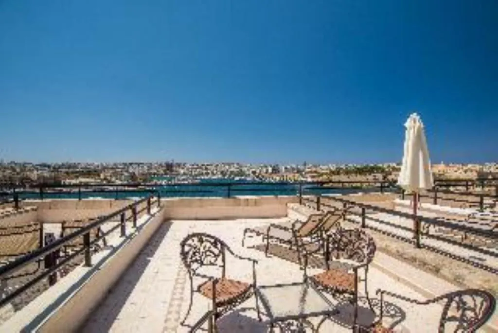 Double or Twin PREMIUM Room, Grand Hotel Excelsior, Malta