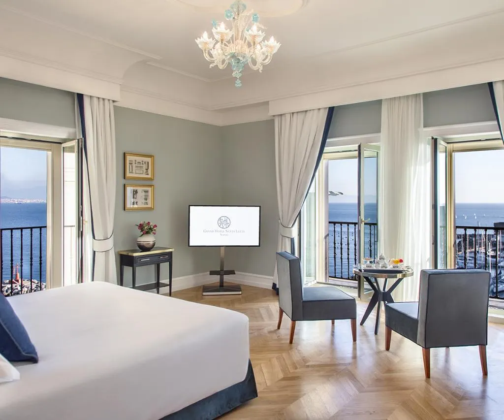 Double or Twin STANDARD Room, Grand Hotel Santa Lucia, Naples