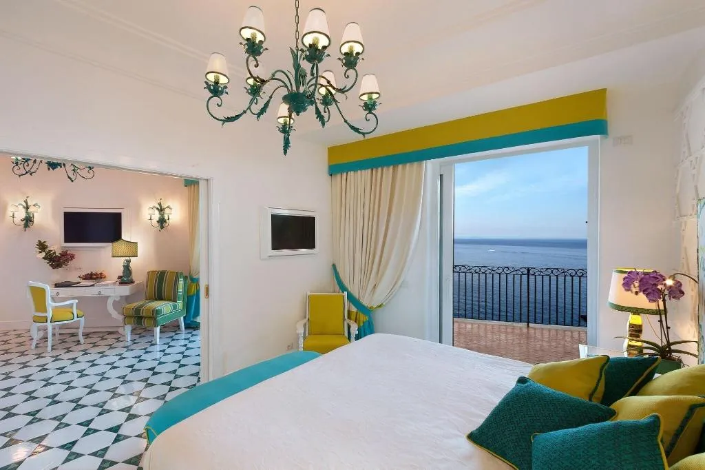 Room, Il San Pietro, Naples