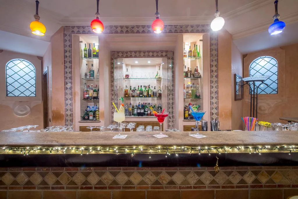 Bar, Michelangelo, Naples