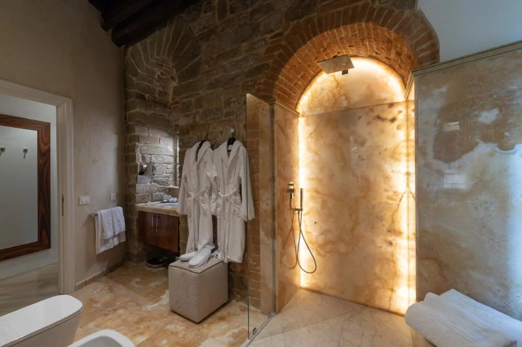 SUITE DELUXE ONE BEDROOM Room, Donati Luxury Tower, Florence