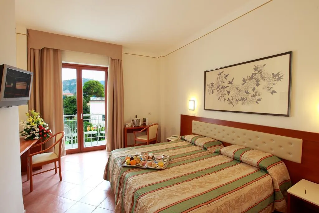 Double or Twin SUPERIOR WITH BALCONY Room, Caravel, Naples
