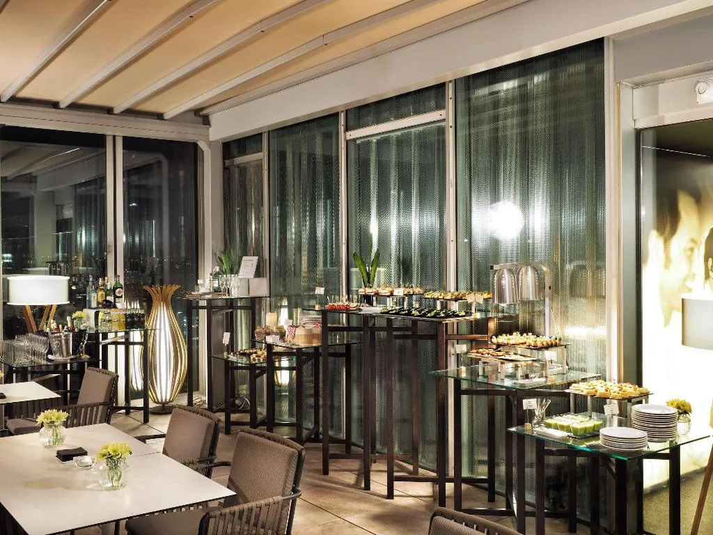 Bar, Melia Barcelona Sky, Barcelona