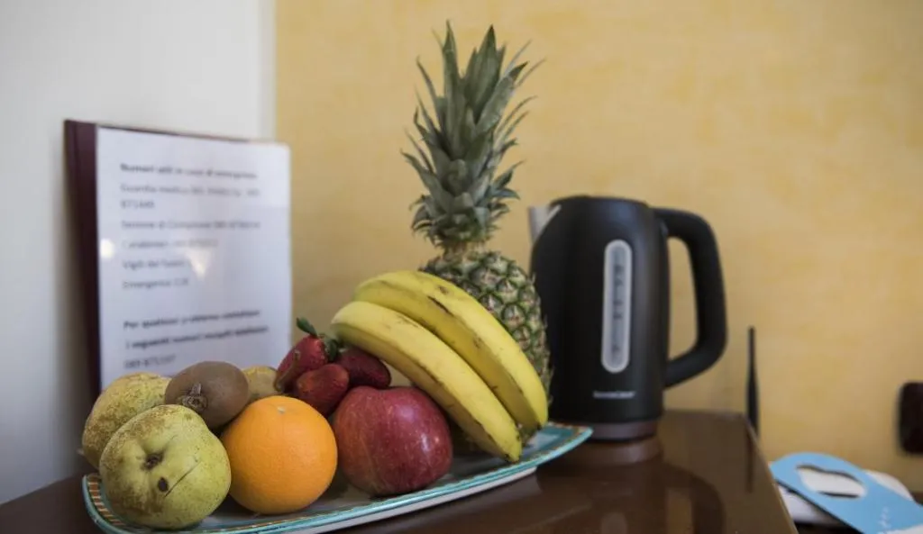 TRIPLE DELUXE Room, Hotel Villa Annalara, Naples
