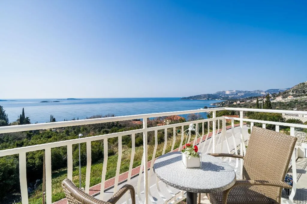 APARTMENT TWO BEDROOMS WITH TERRACE Room, Villa Samba, Dubrovnik