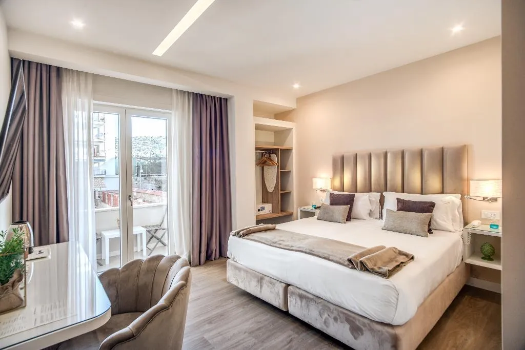 Room, Sorrento City, Naples