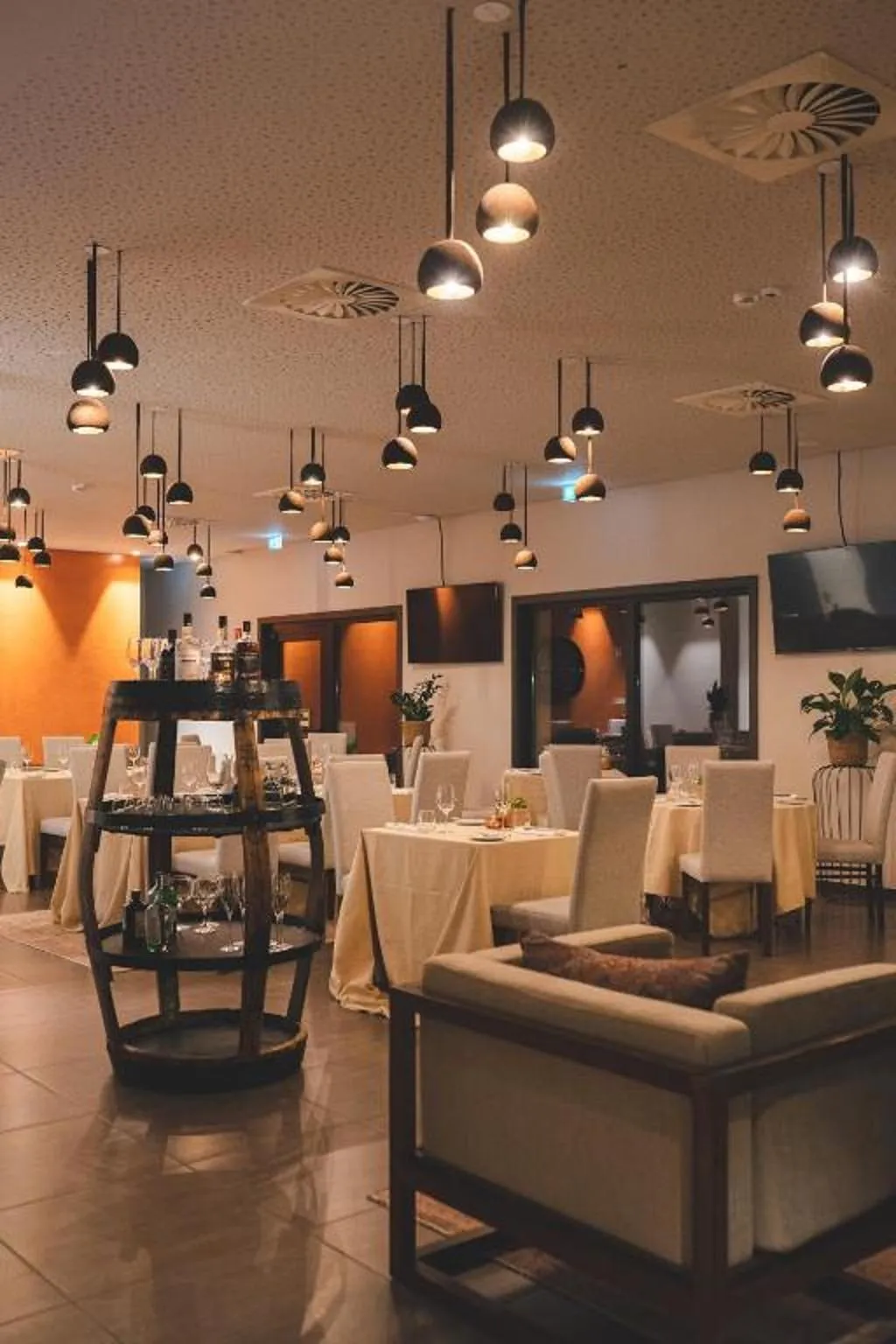 Restaurant, MW Douro & Wine SPA, Porto