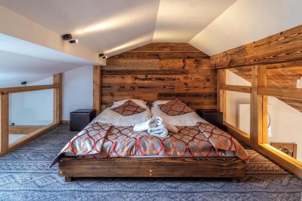 Room, ApartHotel Giewont, Krakow