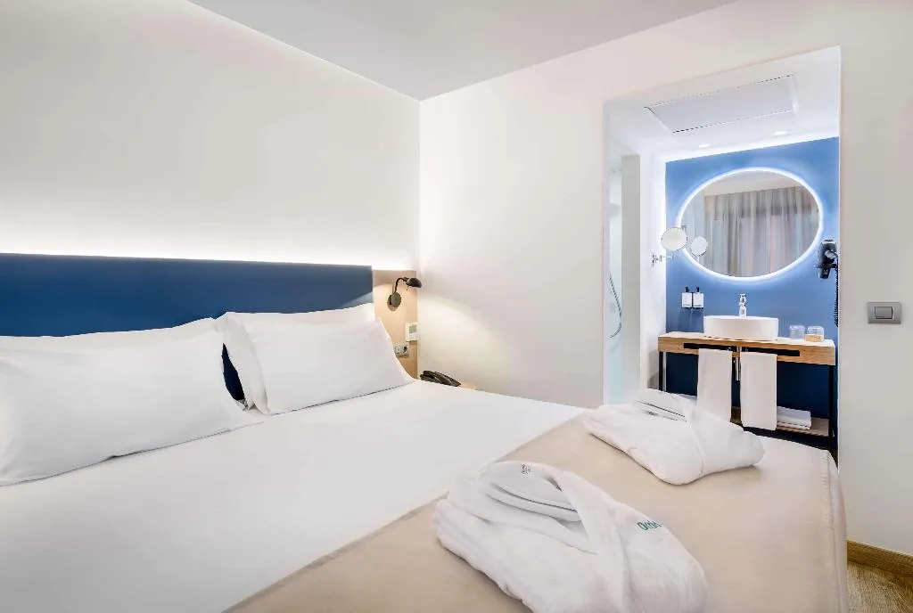 JUNIOR SUITE STANDARD Room, Occidental Alicante, Costa Blanca