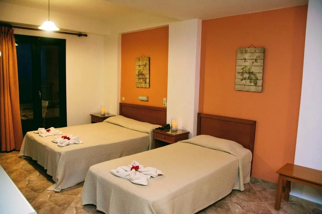 STUDIO CAPACITY 3 Room, Ippoliti Village, Crete