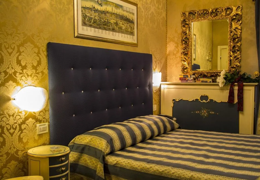 DOUBLE CLASSIC Room, Becher, Venice