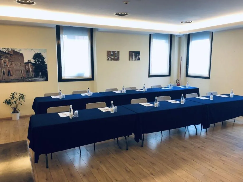Conferences, Nuovo Albergo Italia, Milan