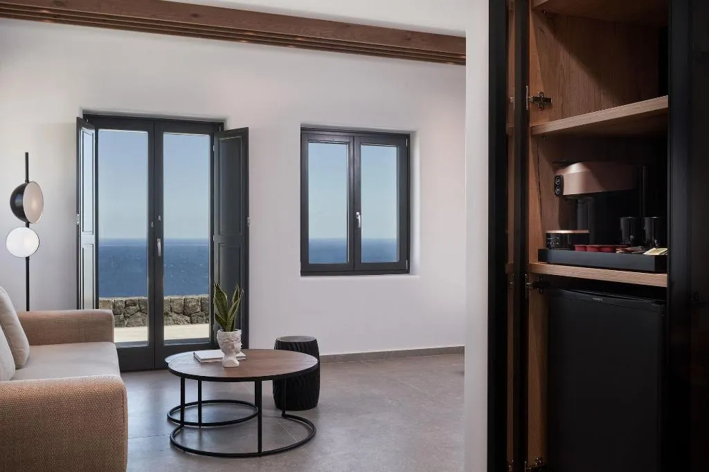 Room, SantAnna Luxury Suites, Santorini