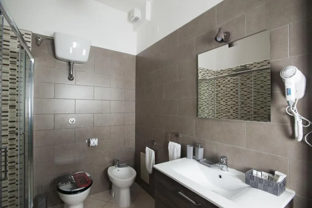 Room, City Pompei Accommodations, Naples