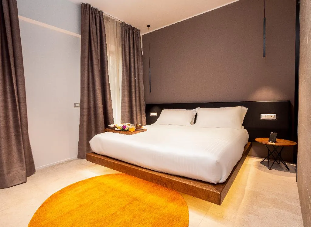 Room, The Corner Duomo Hotel, Naples