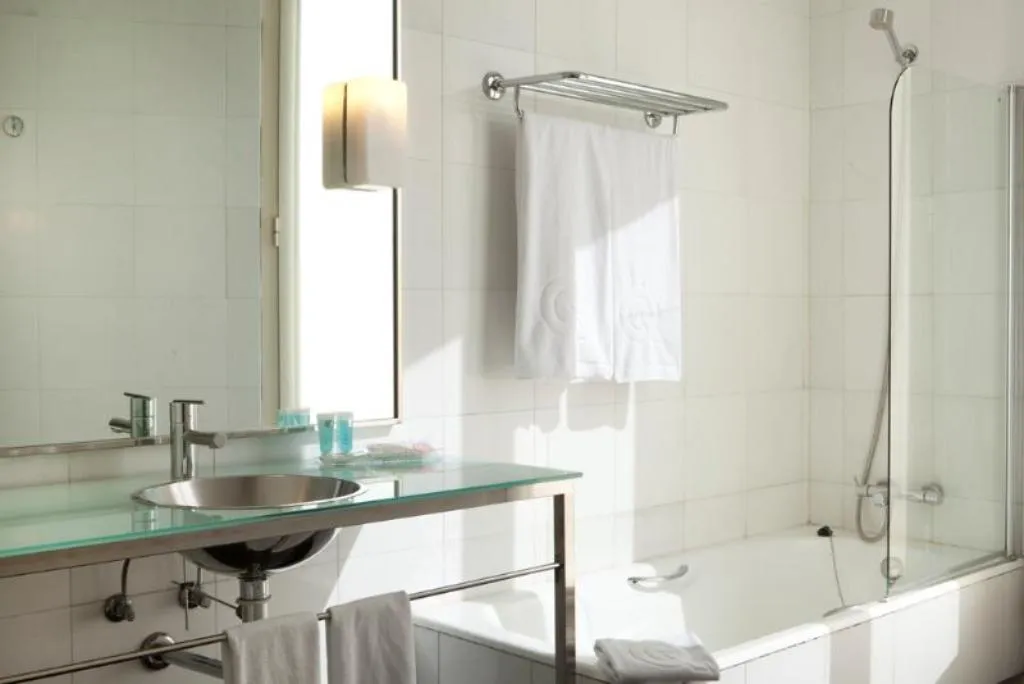 DOUBLE SUPERIOR Room, Quatro Puerta del Sol, Madrid