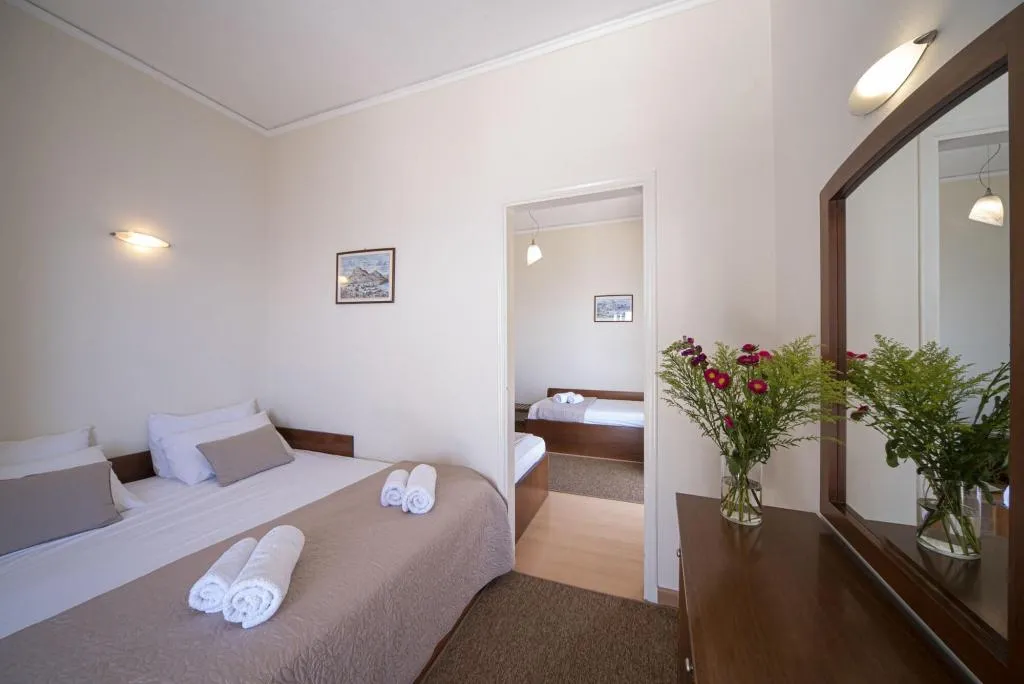 Room, Hotel Cokkinis, Athens