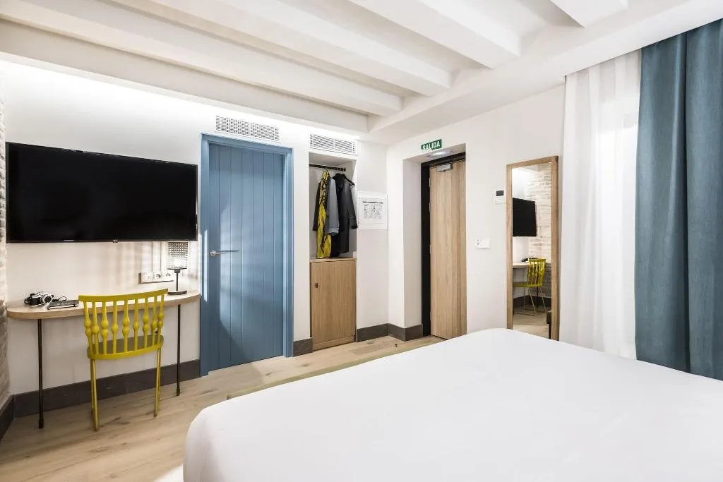 DOUBLE WITH VIEWS Room, Intelier Casa de Indias, Seville