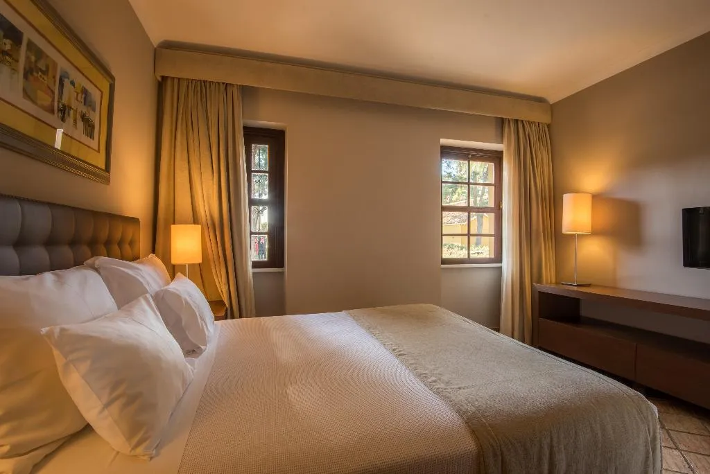 JUNIOR SUITE CAPACITY 3 Room, Vila Gale Albacora, Algarve