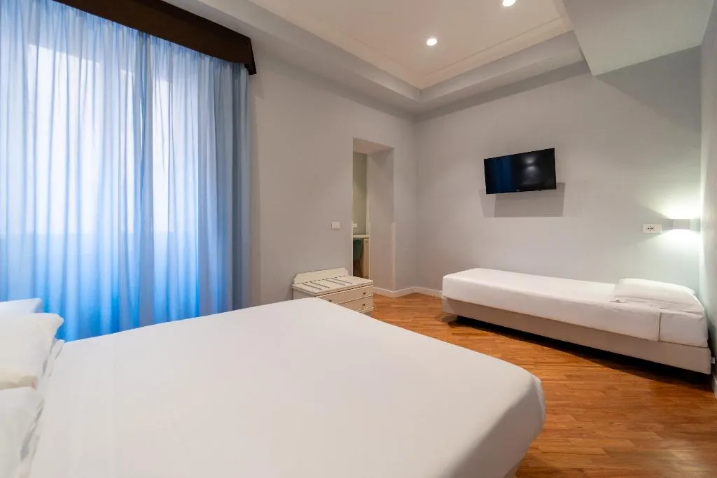 TRIPLE STANDARD Room, Oxford, Rome